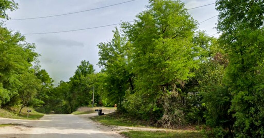 Four Adults Arrested in Alleged Child Abuse Case Involving Nine Children Found Caged in Florida Home
