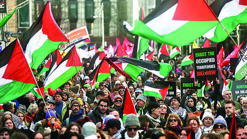Rising Antisemitism: Jews Worldwide Face Increased Threats and Harassment Amid Ongoing Conflict