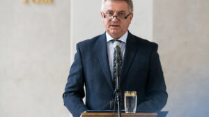 Former Head of Zeman’s Office Wins Lawsuit Against Czech Justice Ministry for 1.47 Million Crowns
