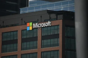 Florida AG Accuses Microsoft of Discrimination Against Faith-Based Nonprofits, Demands Policy Change