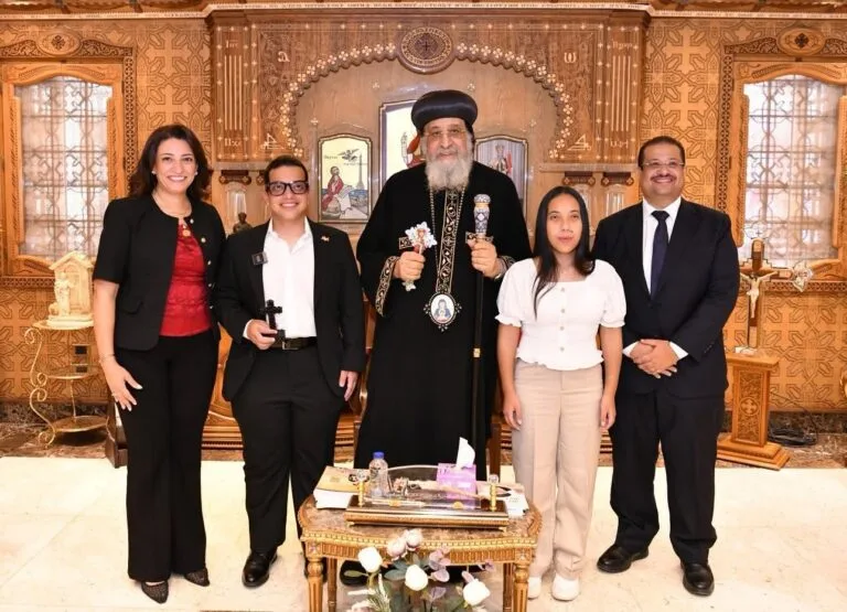 Pope Tawadros II Meets Mark and Karen Murad, Creators of AI App for Blind Users