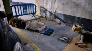 Pamplona parking lot becomes overnight shelter for homeless people