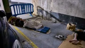 Pamplona parking lot becomes overnight shelter for homeless people