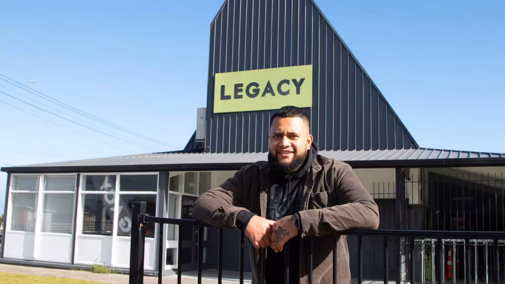 Whanganui Food Aid Demand Skyrockets: Local Organizations Struggle to Meet Growing Needs.