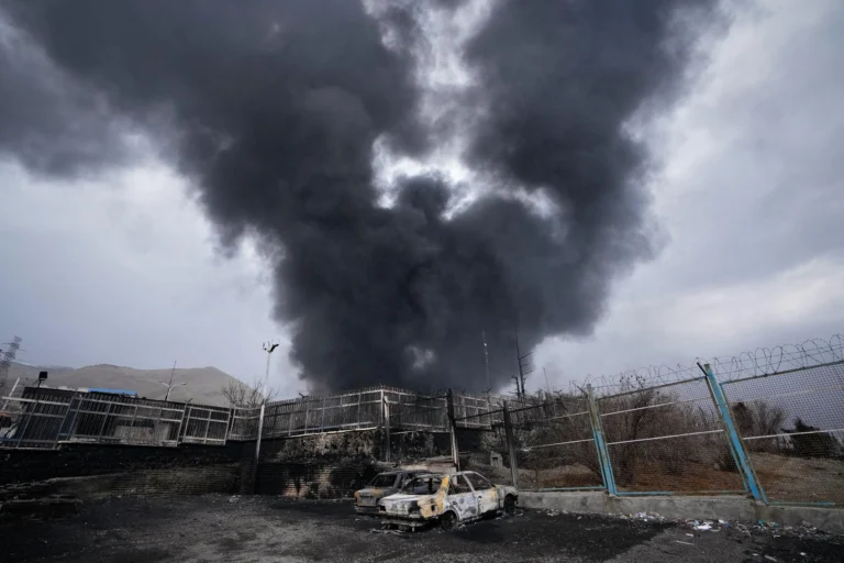 “US and Iran Enter Peace Talks Amid Global Repercussions of Conflict”