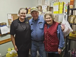Students, Farmers Care Aid Food Pantry with $350 in Donations to Lake Ariel United Methodist Church