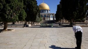 Jordan Condemns Israeli Actions at Temple Mount, Citing Status Quo Violations and Threat of Religious Conflict