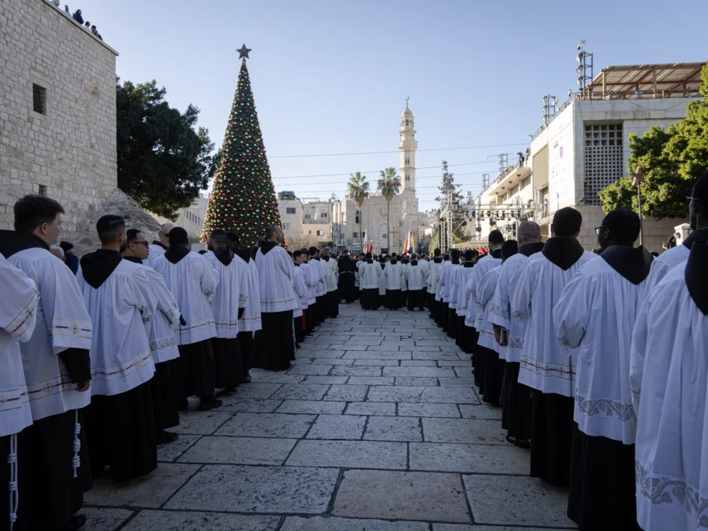 Church of England Votes to Support Palestinian Christians Amid Backlash from Jewish Groups