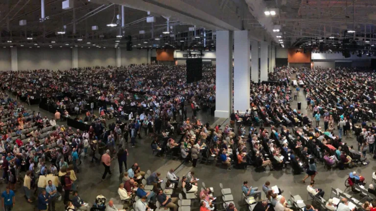 Southern Baptist Convention to Vote on Banning Churches with Female Pastors