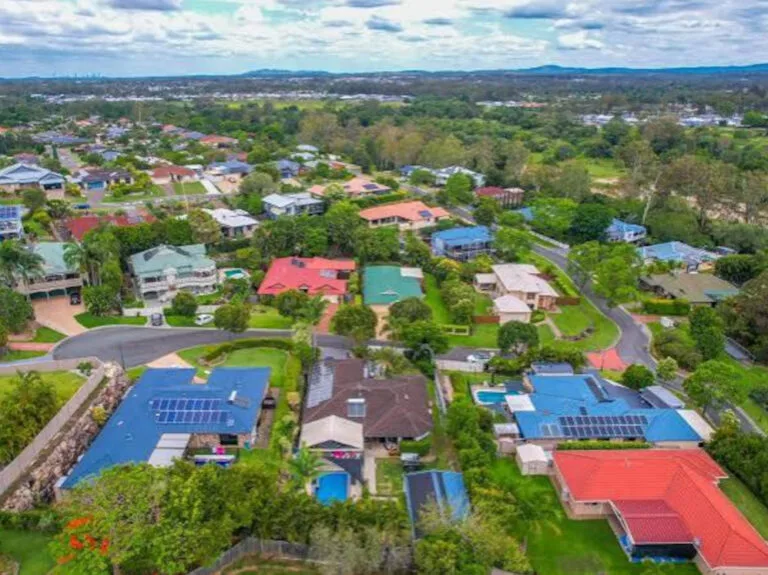 Evangelical Anglican Parishes in Queensland Seek New Ministers Amid Clergy Shortage