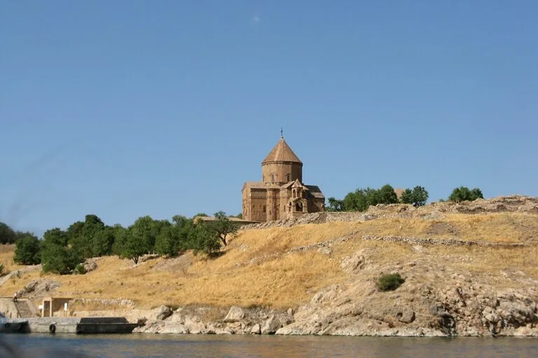 Armenian Apostolic Church Files Lawsuit to Return Lost Property in Turkey