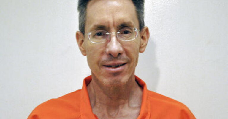 FLDS Leader Warren Jeffs Appears In San Angelo, Texas, Court On Child Rape Charge