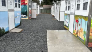 Everett, Washington, pallet shelter community is 1st in US exclusively for homeless families with kids