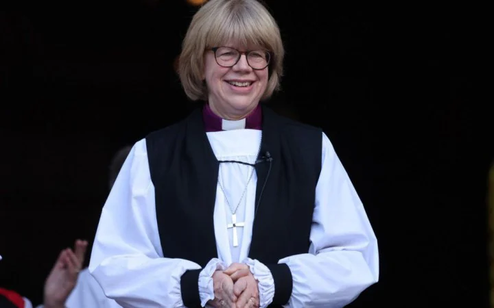 First woman Archbishop of Canterbury begins public ministry as head of Church of England