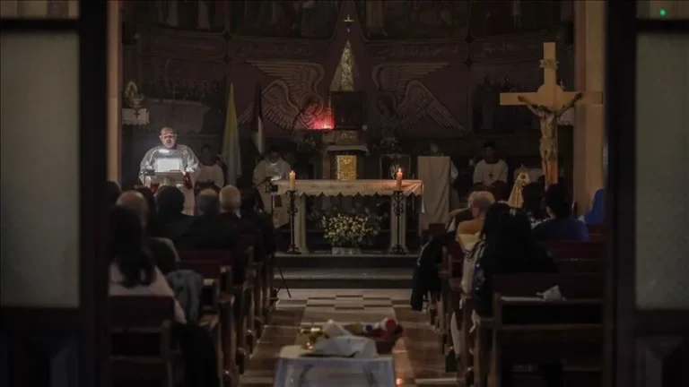 Christians in Gaza Celebrate “Saturday of Light” Amid Ceasefire and Ongoing Airstrike Reports