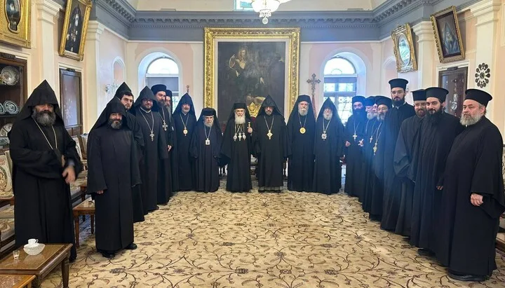 Patriarchs of Jerusalem and Armenia Discuss Protection of Christians in Holy Land