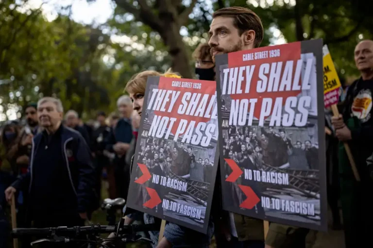 Mob Vows to Wear Keffiyehs and Confront “Zionists” at Cable Street 90th Anniversary Event