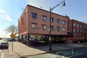 New York City Plans to Relocate 110 Single Male Travelers to Sheepshead Bay Shelter, Spurring Resident Concerns
