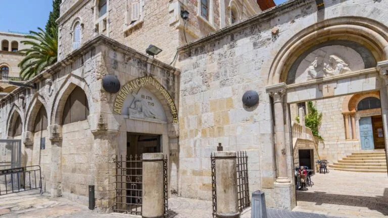 Spit and stones thrown at Armenian church in Jerusalem, six suspects detained