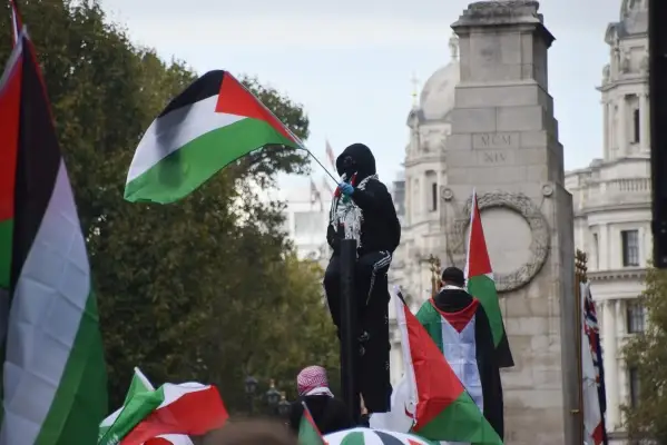Ministers condemn ‘shameful’ protests as Jewish community faces fresh antisemitism fears