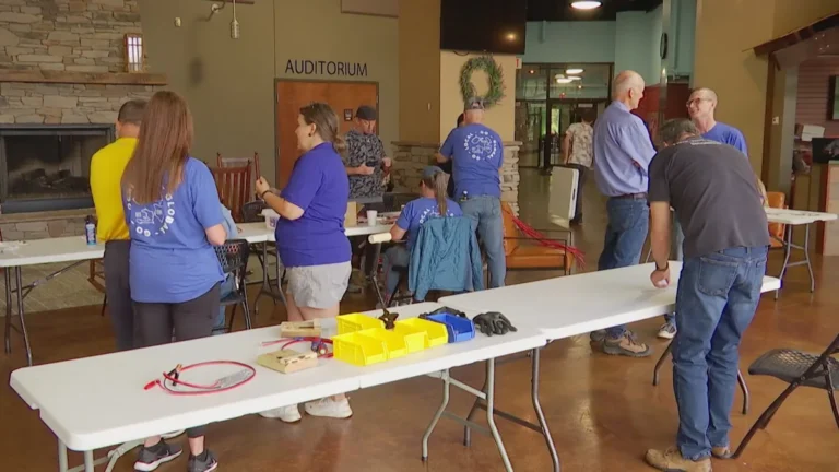 River Ridge Church volunteers assemble clean-water devices for overseas communities