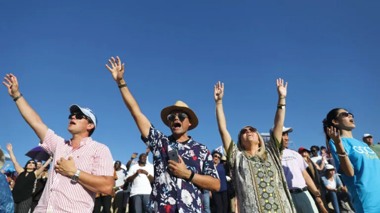 Young Evangelicals Find Renewed Connection to Israel Through Shabbat Experience