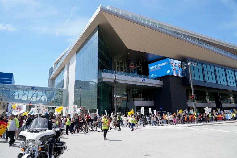 Jehovah’s Witnesses close downtown Milwaukee streets for 2026 international convention