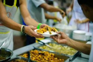 Sunday Suppers at First Presbyterian Church of the Covenant Provide Meals for Food-Insecure and Unhoused Individuals
