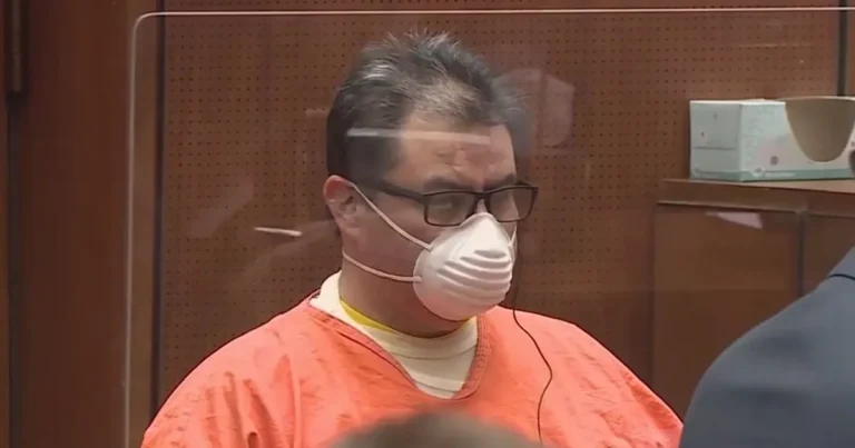 Megachurch leader Naasón Joaquín García indicted on federal sex trafficking charges