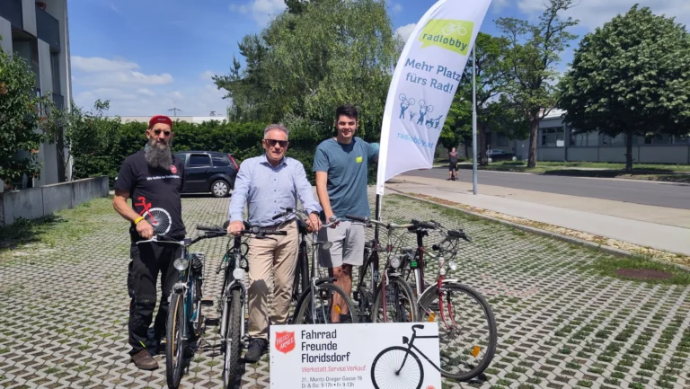 Radlobby Floridsdorf donates bicycles to Salvation Army’s BicycleFriendsFloridsdorf workshop