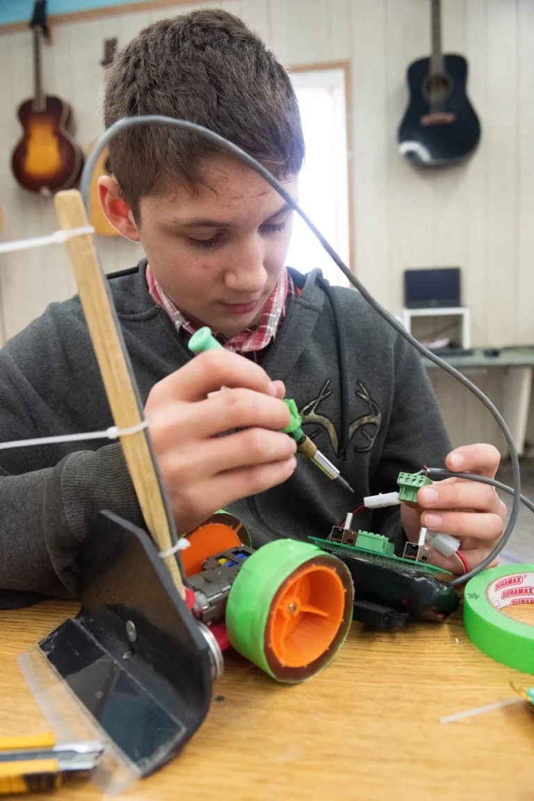 Hutterite Schools Organize Robot Games Following Cancellation of Manitoba Event