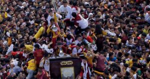 Annual Black Nazarene Tour in Manila Draws Over 5 Million Followers, Police Enforce Strict Security Measures