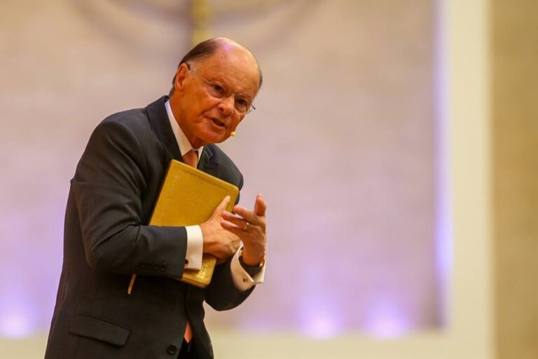 Billionaire Bishop Edir Macedo Claims He Made Daughters Skip College to Prevent Them From Being Smarter Than Husbands