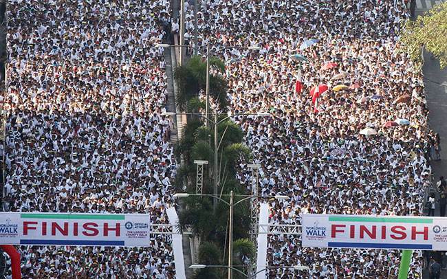 Iglesia ni Cristo Sets Guinness Record for Largest Human Sentence
