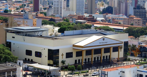 Brazil’s Universal Church of the Kingdom of God Operates as a 24/7 Spiritual Emergency Room