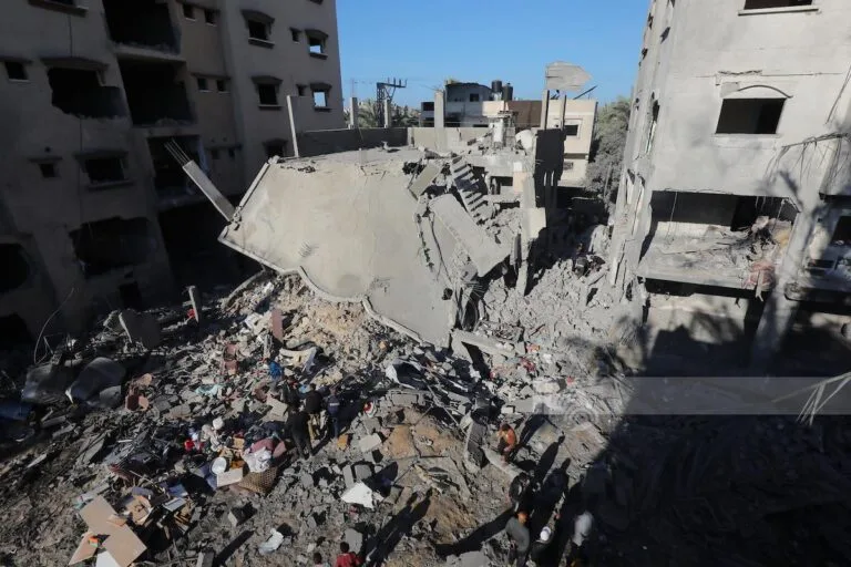 Israeli Airstrike Near Tayba Towers in Western Khan Younis Leaves Several Injured