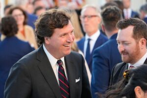 Tucker Carlson Criticizes Evangelical Support for Israel, Sparks Rift in American Right