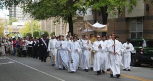 Catholic Parishioners Participate in Respect Life Sunday Eucharistic Procession in Little Rock