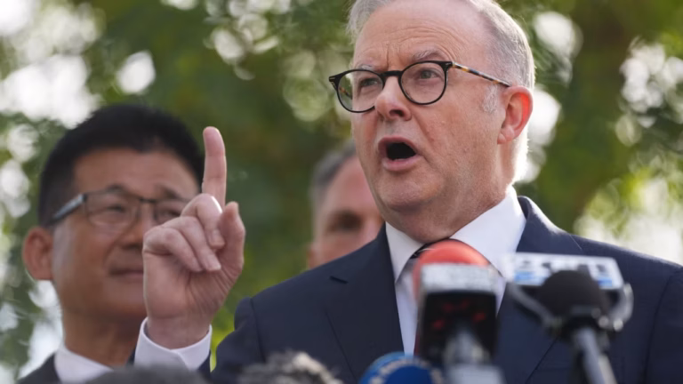 Australian PM Albanese Attacks Plymouth Brethren Church Before Urging End to Divisive Religious Debates