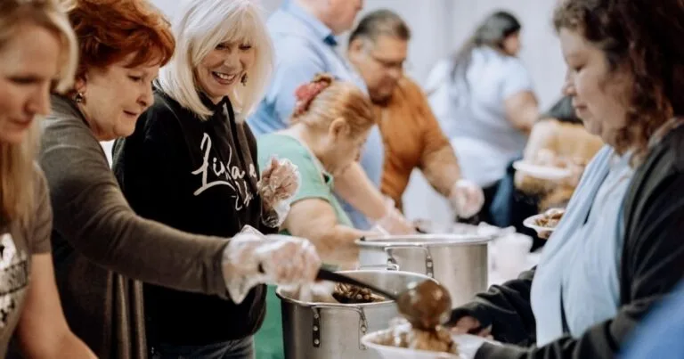 7 Houston-area organizations offer free Thanksgiving meals and food support