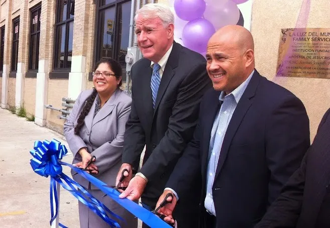 La Luz del Mundo opens violence prevention center on South Side