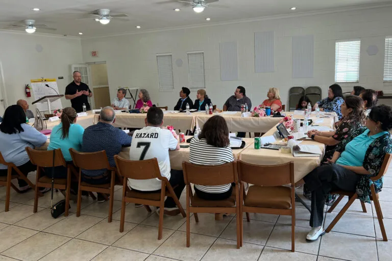 Hispanic Anabaptist Bible Seminary Partners with Mosaic and Church of the Brethren for Theological Training