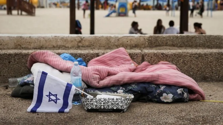 Messianic Jewish Believers Assist Homeless in Tel Aviv During Cold Weather Crisis