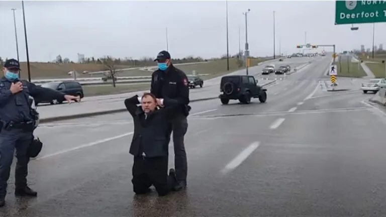 Vigils planned at Canadian consulates in US to protest imprisonment of pastor who preached to Freedom Convoy