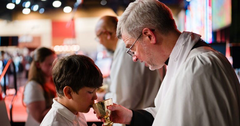 LCMS Convention Features Children’s Choir and Acolytes in “Sing, Pray and Keep His Ways” Initiative