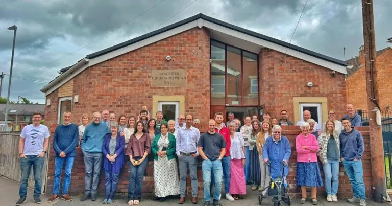 Christadelphian Hall in Worcester, United Kingdom, loses broadband connection for a month due to botched upgrade