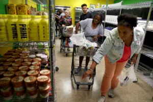 Churches in Illinois step up as SNAP cuts increase hunger crisis