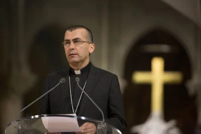 Exiled Chaldean Bishop Returns as Patriarch in Iraq, Emphasizes Faith and Hope