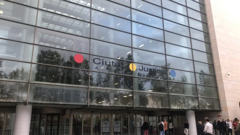 Investigation into Alleged Sexual Abuse at Opus Dei-linked School in Valencia Continues