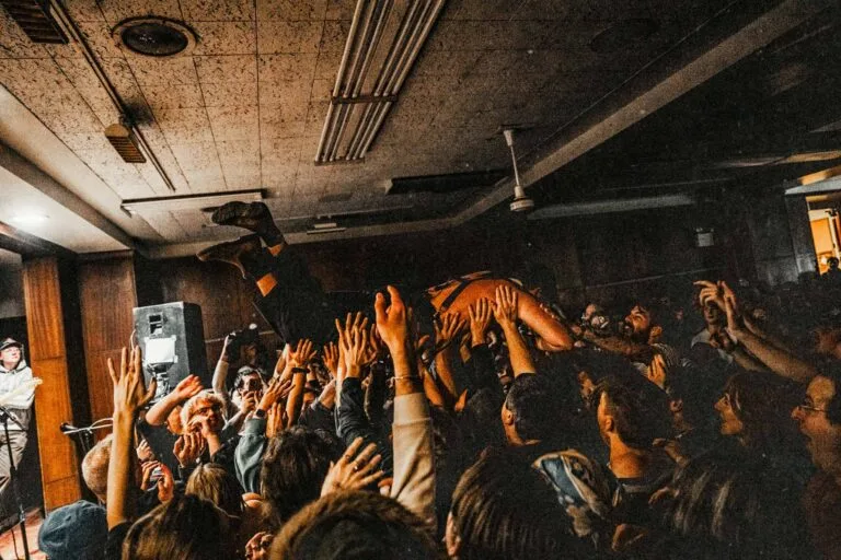 Live Photos Capture Punk Show at First Unitarian Church of Philadelphia, Pennsylvania